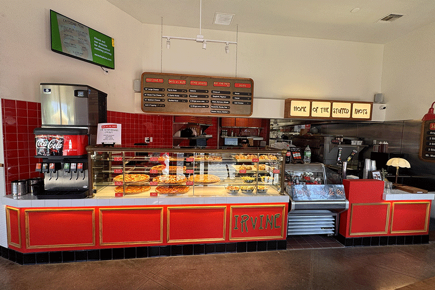 Mr-Moto-Pizza-Oak-Creek-Front-Counter-1